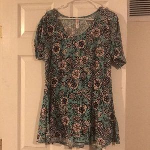 LuLaRoe Perfect T